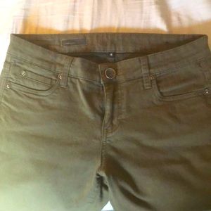Kut from Kloth Diana skinny Jean in a sage green